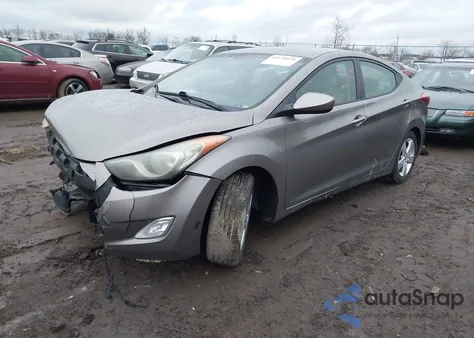 2013 Hyundai Elantra Gls/Limited z USA, uszkodzony, nr VIN 5NPDH4AE7DH162308